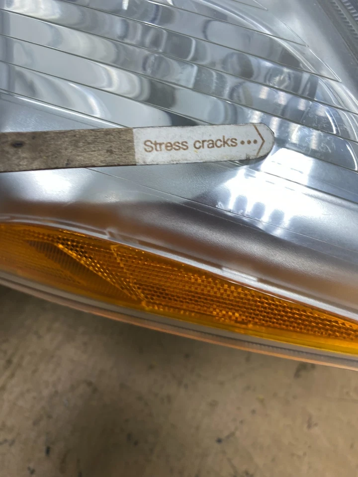 Faro halógeno conductor izquierdo Toyota Yaris 2006-2008 hatchback T5137 DW Foto 4 de 4