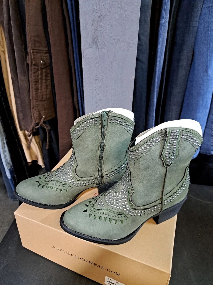 Forest green best sale boots womens