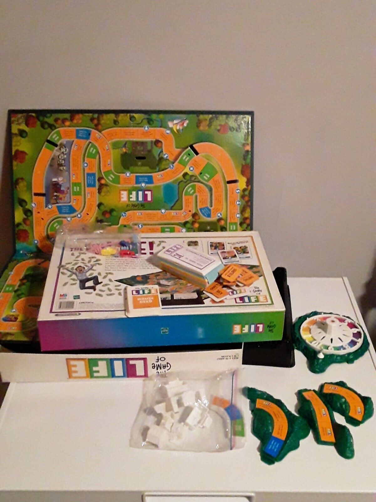 Hasbro The Game of Life Board Game (04000) for sale online