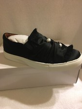REPORT WOMEN'S AGNES SNEAKER PEARL ACCENT BLACK SIZE 9M