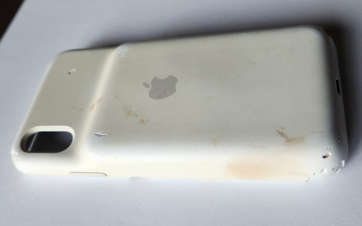 USED Original White Apple Smart Battery Case for iPhone X