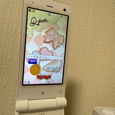 Q-pot SH-04C モックアップ　チョコ　ビスケット　展示品 Q-pot SH-04C モックアップ チョコ ビスケット 展示品 Q-pot SH