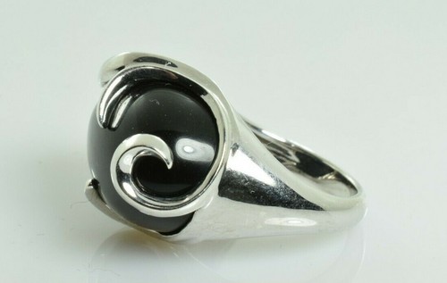 Designer Inspired Wavy Onyx Dome Ring in Sterling Silver Size 6 - Picture 3 of 4