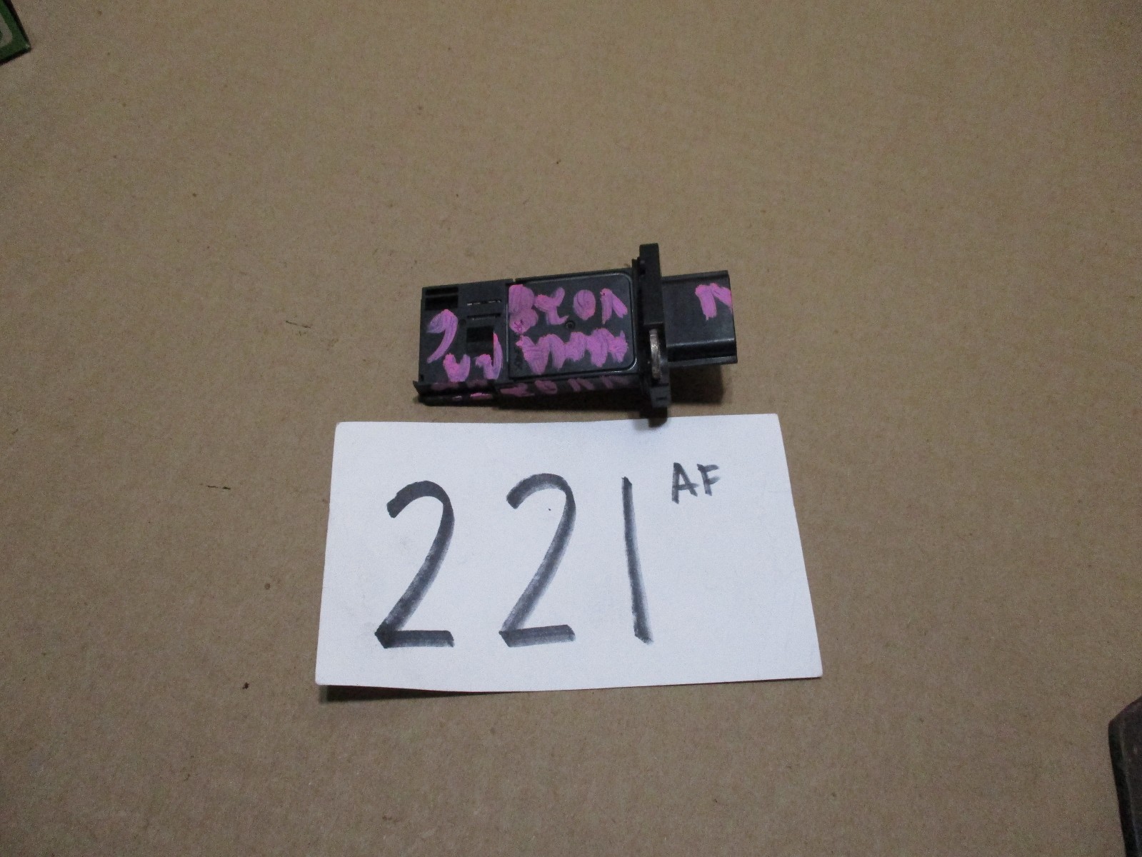 2006 Nissan Armada MASS Air Flow Meter Sensor Used #221-AF 