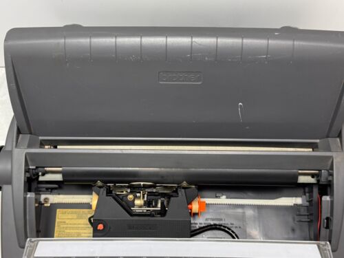 Brother AX-325 Electronic Typewriter Daisy Wheel Tested Cover NEEDS NEW RIBBON - Picture 6 of 10