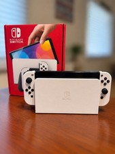Nintendo Switch OLED 64 GB. + Pro Controller - Complete w/ Original Box