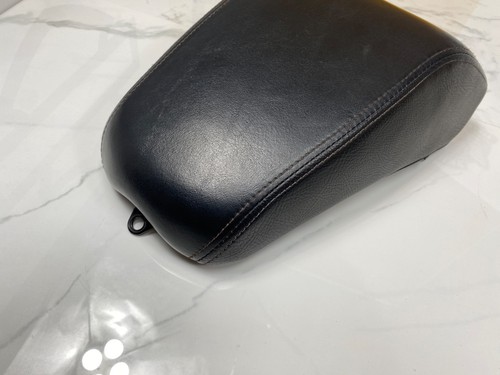 Asiento de pasajero OEM 06-17 Harley Softail Fat Boy estándar Cross Bones - Imagen 14 de 16