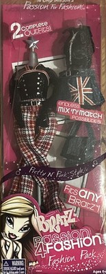 VTG Bratz  Fashion Pack 2 w/ 2 Outfits Mix N Match London Pretty N Punk HTF