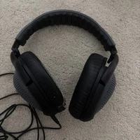 Sennheiser HD-500 Over the ear Therapeutic Stereo Headphones-READ