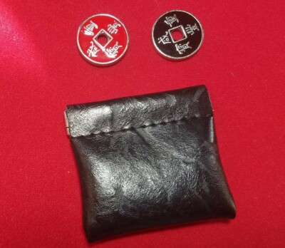 Grandpa's coin purse magic coin trick includes purse, coins and routine new