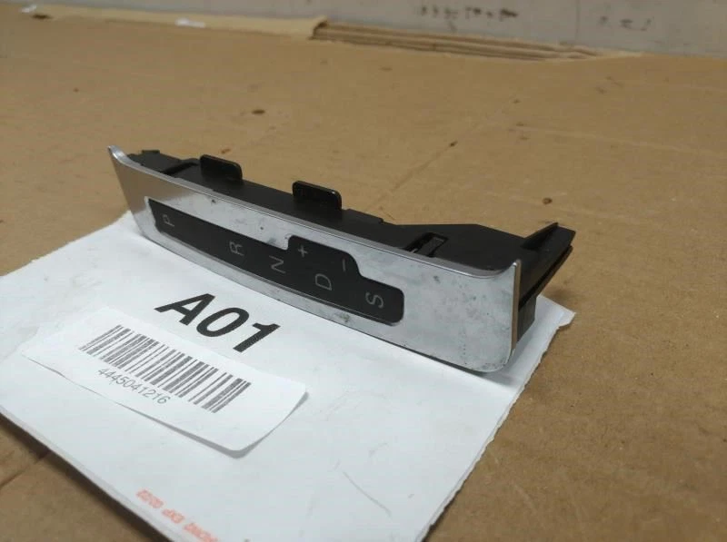 Audi A6 3.2 Quattro 2006 transmisión automática palanca de cambios indicador unidad de visualización + Foto 2 de 4