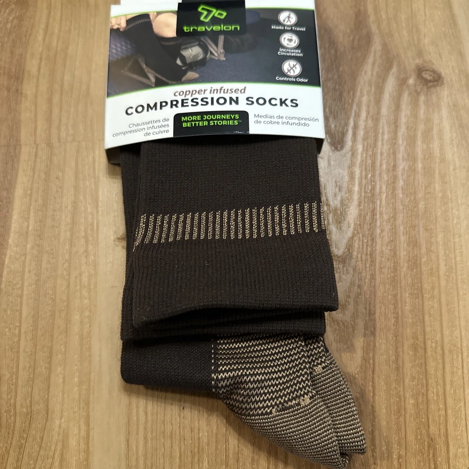 Calcetines de compresión Travelon con infusión de cobre marrón oscuro grandes hombres 9-12 mujeres 11-14 Foto 2 de 4