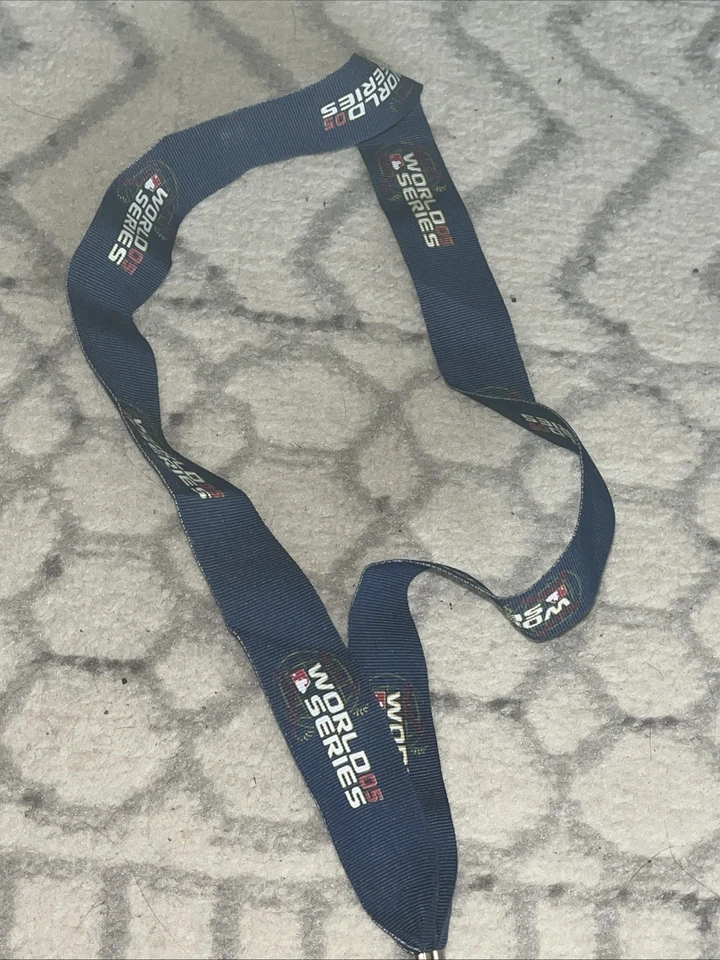 Mega boleto Serie Mundial Juego 3 Medias Blancas vs Astros 2005, cordón oficial y pin Foto 4 de 4