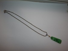 VINTAGE CHINESE HAND CARVED JADE STERLING SILVER PENDANT NECKLACE