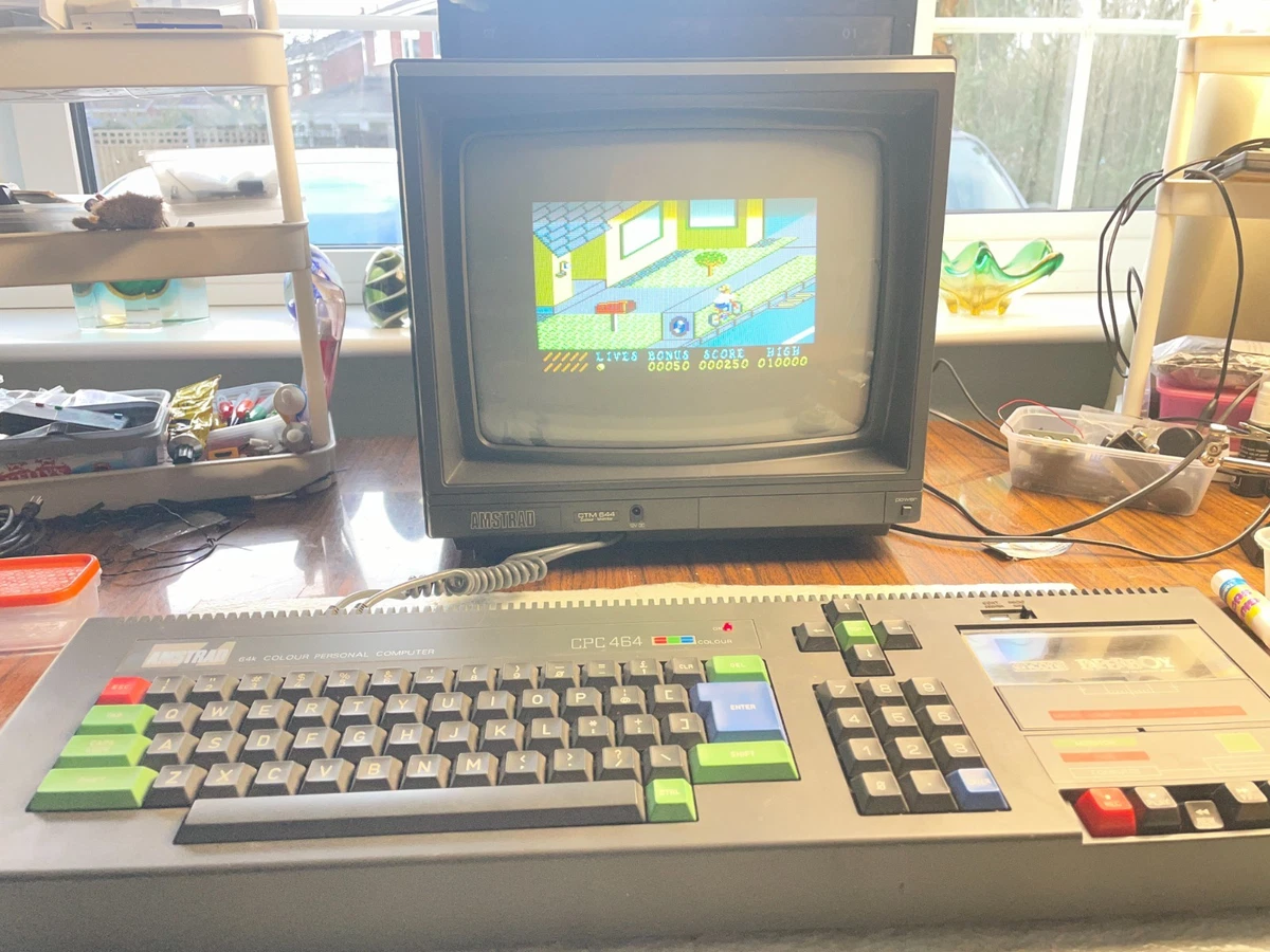 Ordinateur Vintage Amstrad CPC 464 + écran Schneider GT 64 – Fonctionnel