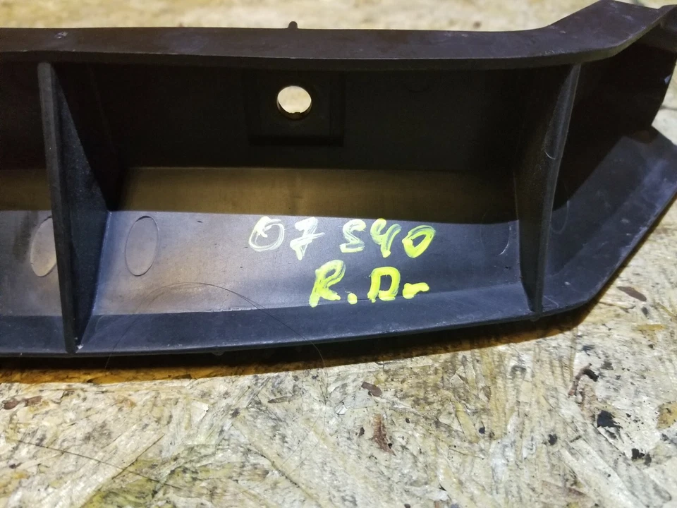 05 06 07 SOPORTE MONTAJE PARACHOQUES TRASERO VOLVO S40 4 piezas OEM Foto 4 de 4