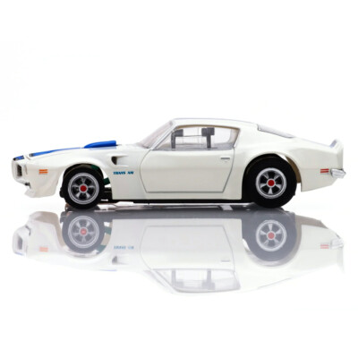 AFX Mega-G+ 1970 Pontiac Firebird Trans Am White/Blue & 1973 Red