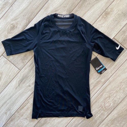 Nike MENS Core 2.0 Half Sleeve 
