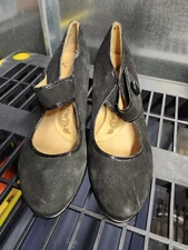 Sofft Obella Suede Pumps Charcoal Black Mary Jane Heels Comfort Shoes 9M