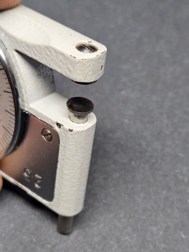 Mitutoyo 0.01 - 9mm Thickness Gage No. 7309 Machinist Inspection Micrometer READ - Picture 5 of 9