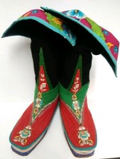 Beautiful Exotic Vintage Traditional Tibetan Embroidered Wool Boots