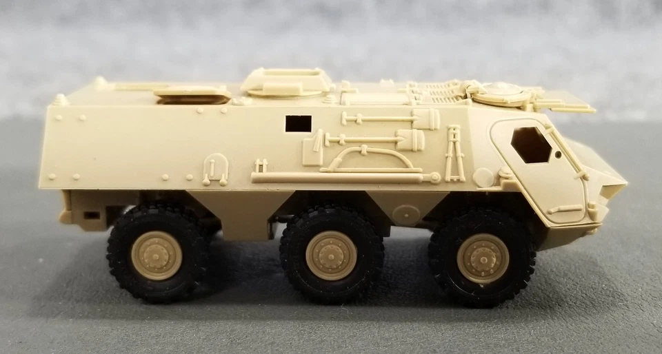 Roco Minitanks HO 1:87 525 M-93 ABC-FUCHS US IOB HECHO EN AUSTRIA Foto 4 de 4