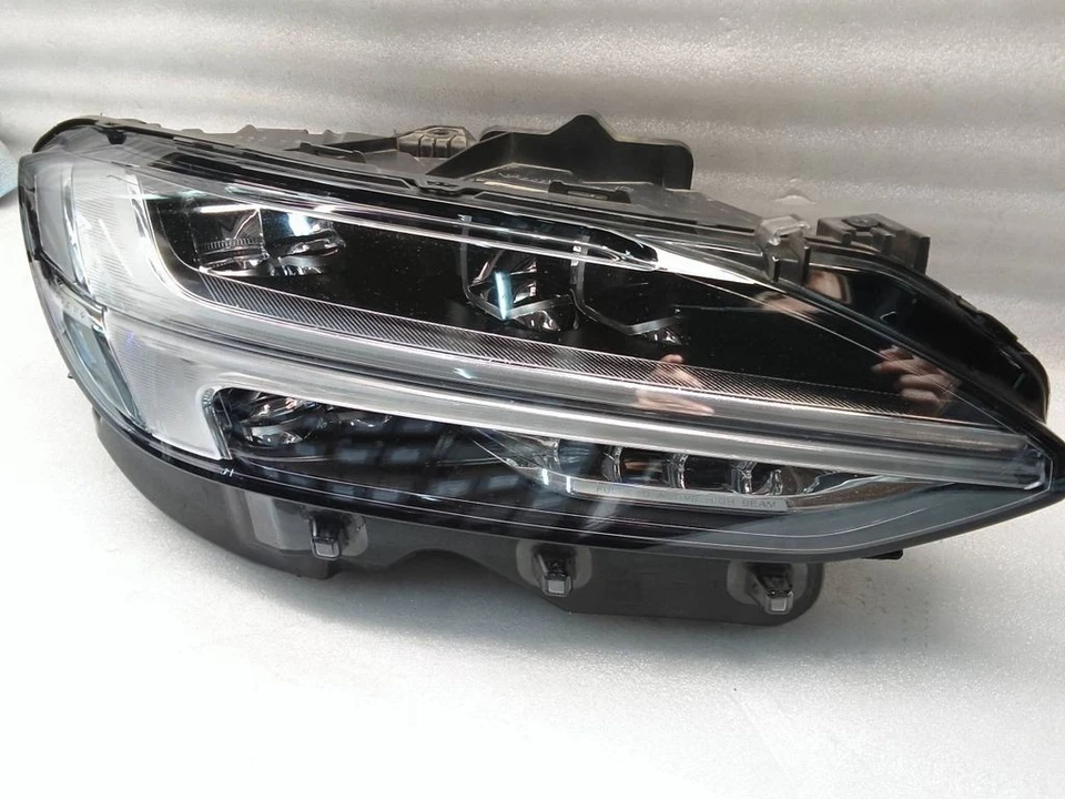 Volvo S90, V90 2016 Rechts Scheinwerfer 31468901 GRS4734 - Bild 4 von 4