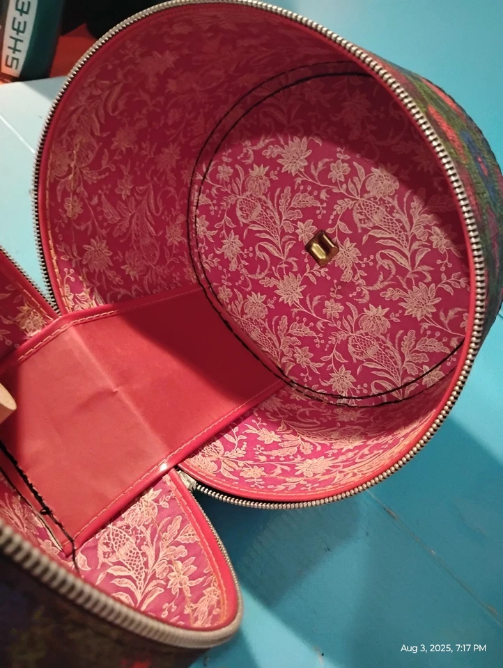 FLORAL -De colección 60’s/70s Flower Power Mod Peluca Estuche Sombrero Caja Cremallera Viaje  Foto 4 de 4