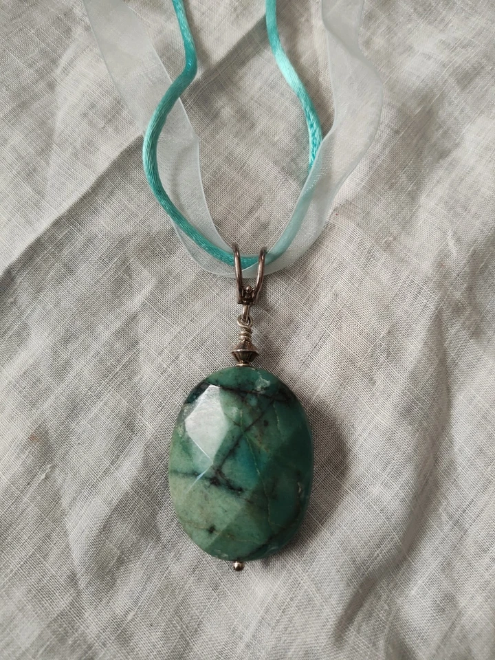 Piedra de crisocola grande sobre cinta azul 925 abrazadera de extremo THAI y cierre 925. 16" L Foto 3 de 4