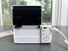 Samsung NX500 28.2MP Digital Camera - White 16-50mm Lens