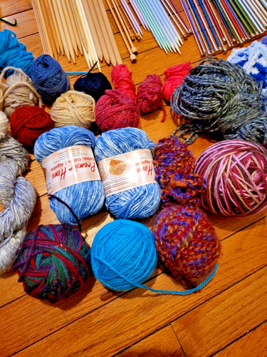 Huge Lot 100 ➕️ Crochet Hooks Knitting Needles Circlular Yarn Boye Vtg Bates - Picture 2 of 24