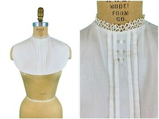 Vintage 1940s White Collar Detachable Egyptian Bib