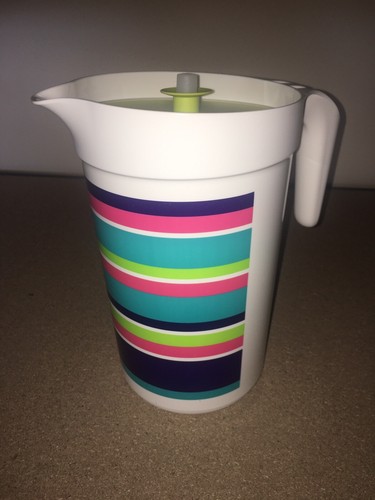 TUPPERWARE New Round 1 Gallon Pitcher With Infuser -3 Part Push Button Seal - Picture 4 of 8