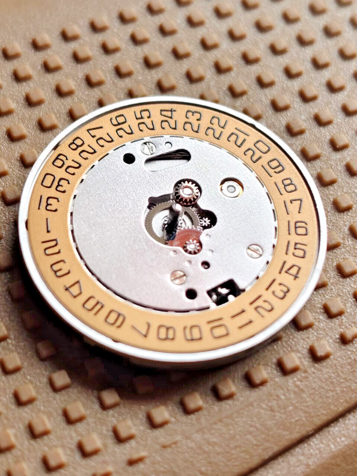 Mouvement Quartz Audemars Piguet 2713AP - Pour Royal Oak 33mm - Neuf Sans Boîte Ni étiquette - Fabriqué En Suisse