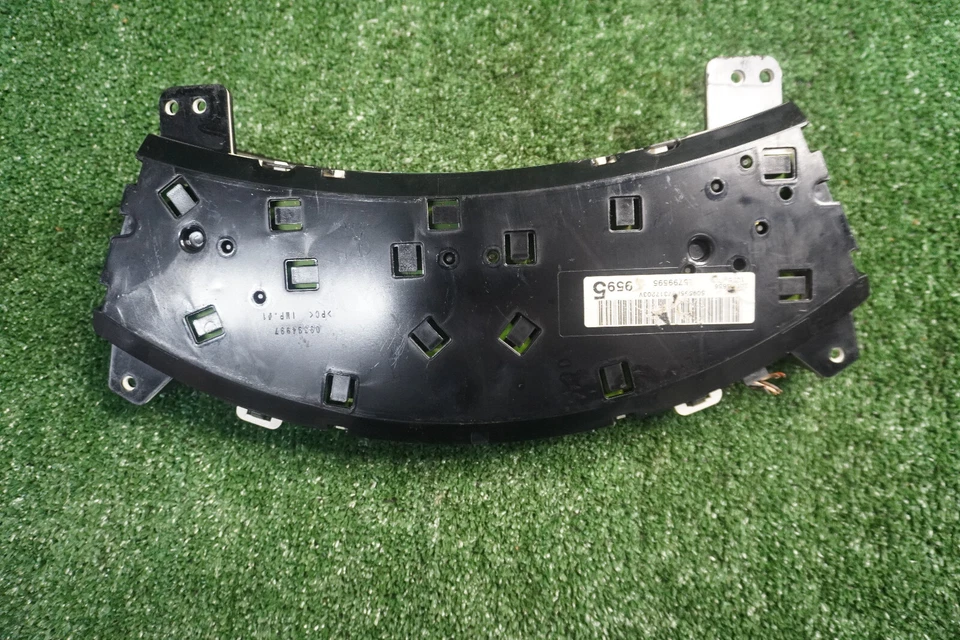 Pontiac Grand Prix 2007 2008 velocímetro medidor grupo fabricante de equipos originales 97 k millas 12202253 Foto 3 de 4