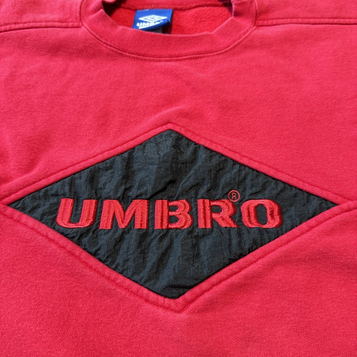 UMBRO■Essential Small Logo Sweatshirt■送料込 Vintage Umbro Sweatshirt Small Red 90s Crewneck Embroidered