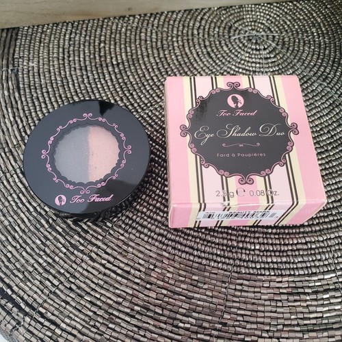 New Too Faced Eyeshadow Duo~BEAUTY MARK~New In Box, VERY RARE, 2.5g, PERFECT 🤩 - Picture 4 of 7