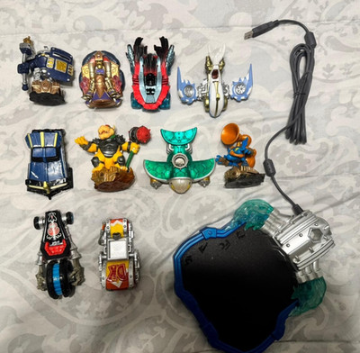Skylanders Supercharers Lot of 10 & Portal Of Power 0000655 Tested