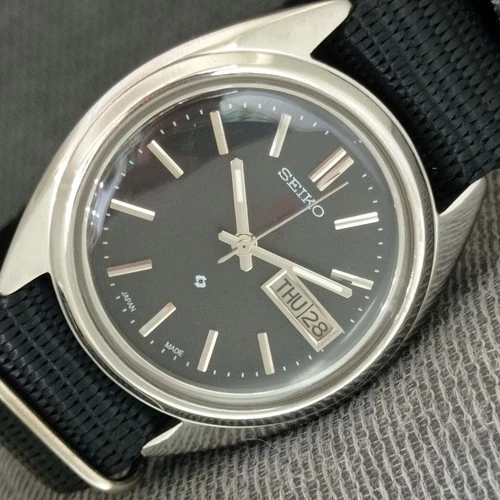 AUTOMATIC VINTAGE SEIKO EXPO 70 JAPAN 7009A MENS BLACK COLOR DIAL WATCH a2656-U