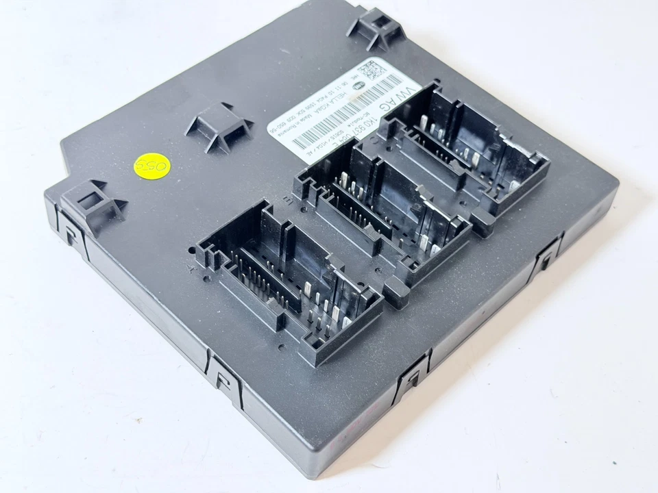 2011 VOLKSWAGEN GOLF GTI BCM BODY CONTROL MODULE | OEM 1K0937084E Foto 3 de 4