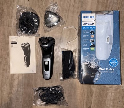 Philips Norelco 3800 Cordless Battery-Powered Electric Shaver