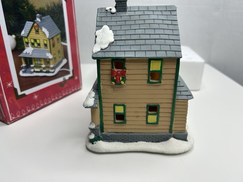 A Christmas Story Ralphie's House NECA Light Up Resin House Missing Light - Bild 9 von 12