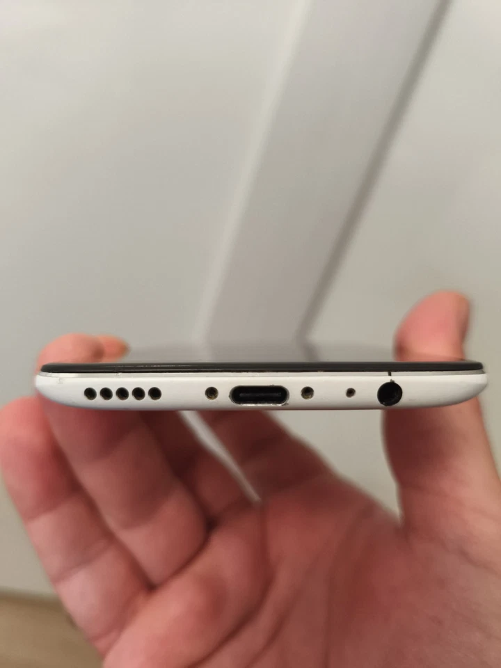 Oneplus 5T 128GB - Immagine 3 di 4