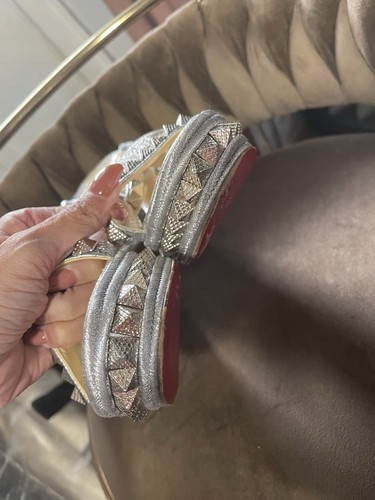 Neu im Karton Christian Louboutin Pyraclou Glitzer Espadrille Keilabsatz Sandale Silber 40EU /10 - Bild 9 von 11