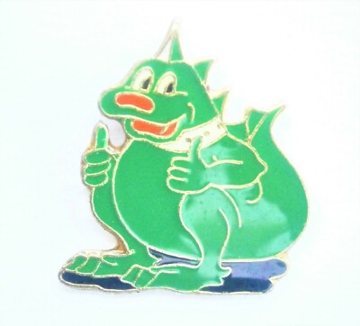 M709) Vintage Cartoon grüner Drache Daumen hoch Anstecknadel Abzeichen   