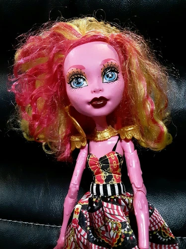 Monster High Freak du Chic "Gooliope Jellington" Collectible Doll 