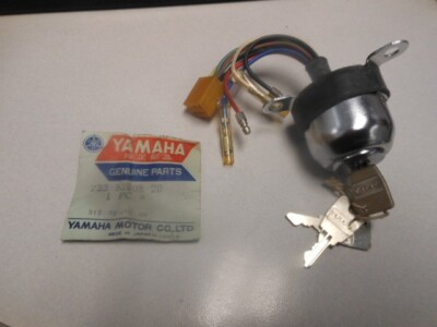 NOS Yamaha Main Switch Assy w/ Factory Cut Key Set 2417 DT1 HT1 233-82508-20