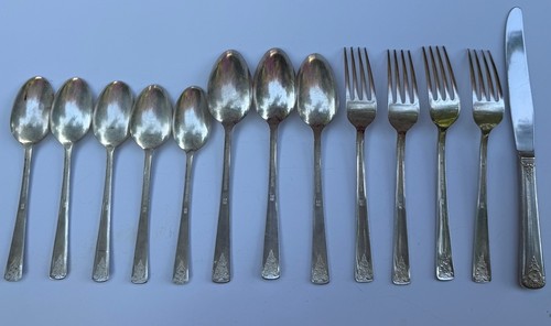 Lot of 13 Vintage WM ROGERS REINFORCED SILVER PLATE AA IS - Picture 2 of 11