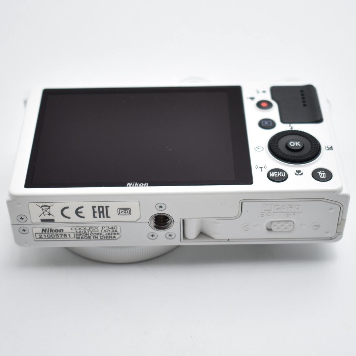 EXC+++++】Nikon Coolpix P340 compact digital camera white