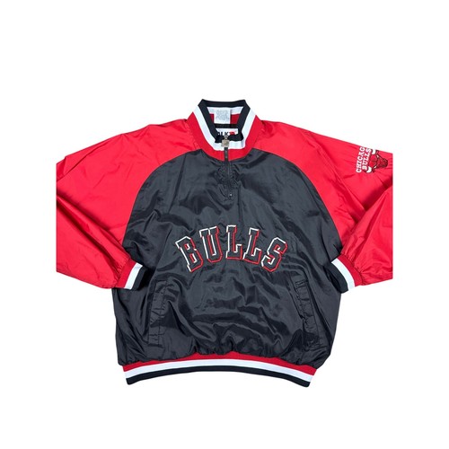 Vintage 90s NBA Chalkline Chicago Bulls Pullover